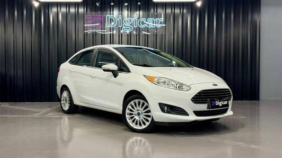 FORD FIESTA 1.6 TITANIUM SEDAN 16V FLEX 4P POWERSHIFT